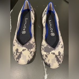 Rothy’s The Flat in Ash camo size 8 EUC